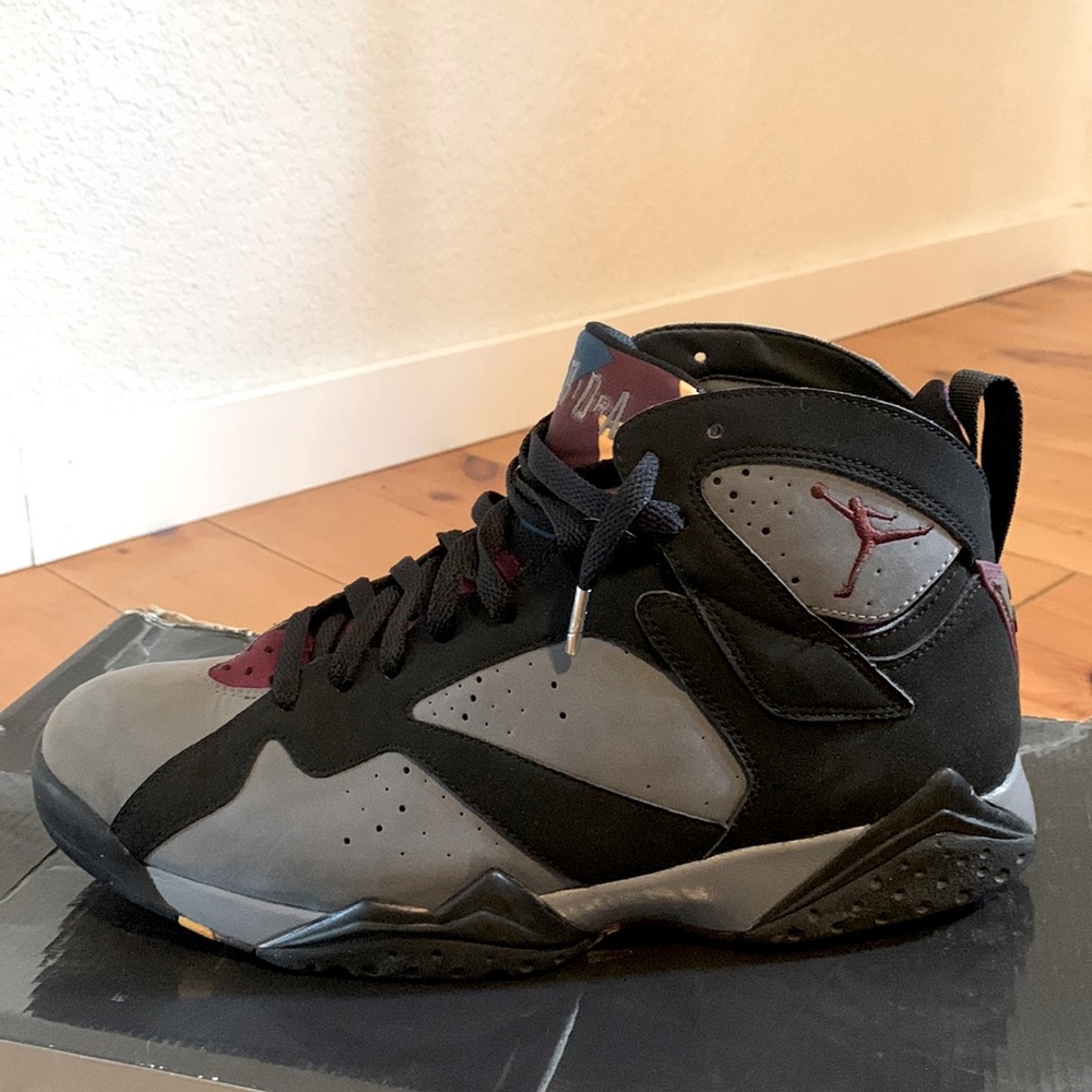 Air Jordan Retro Bordeaux 7’s. 2011 Release. Size 11